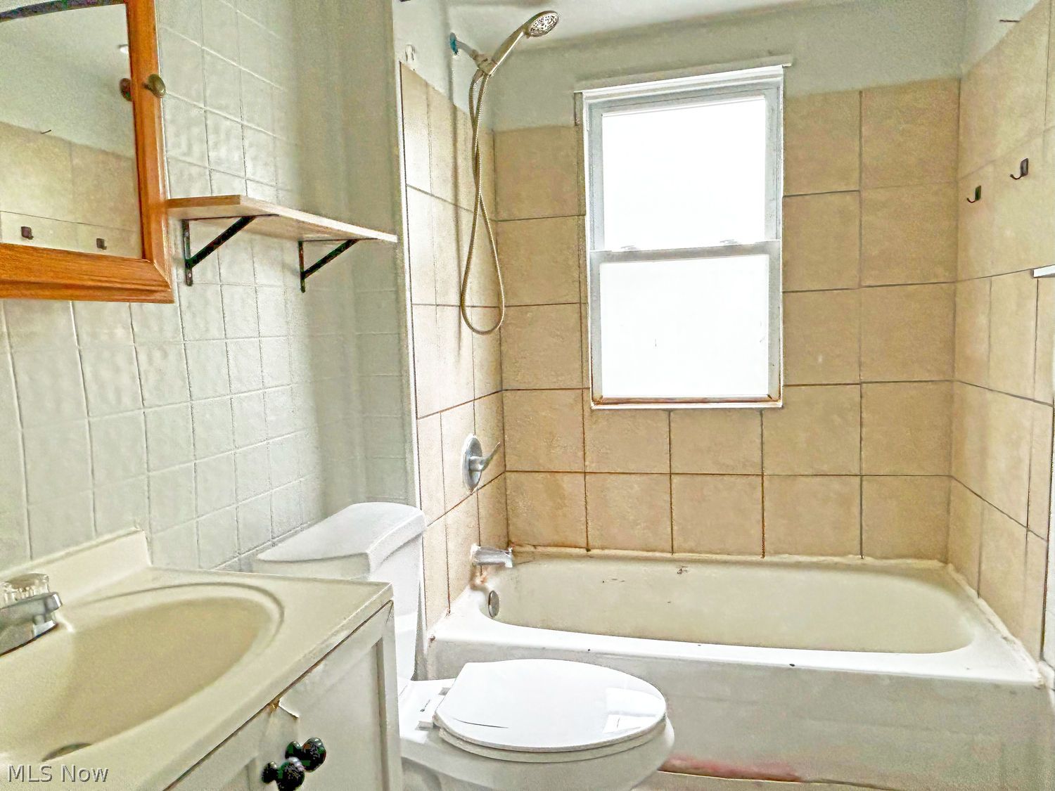 3329 W 99th Street Cleveland OH 44102