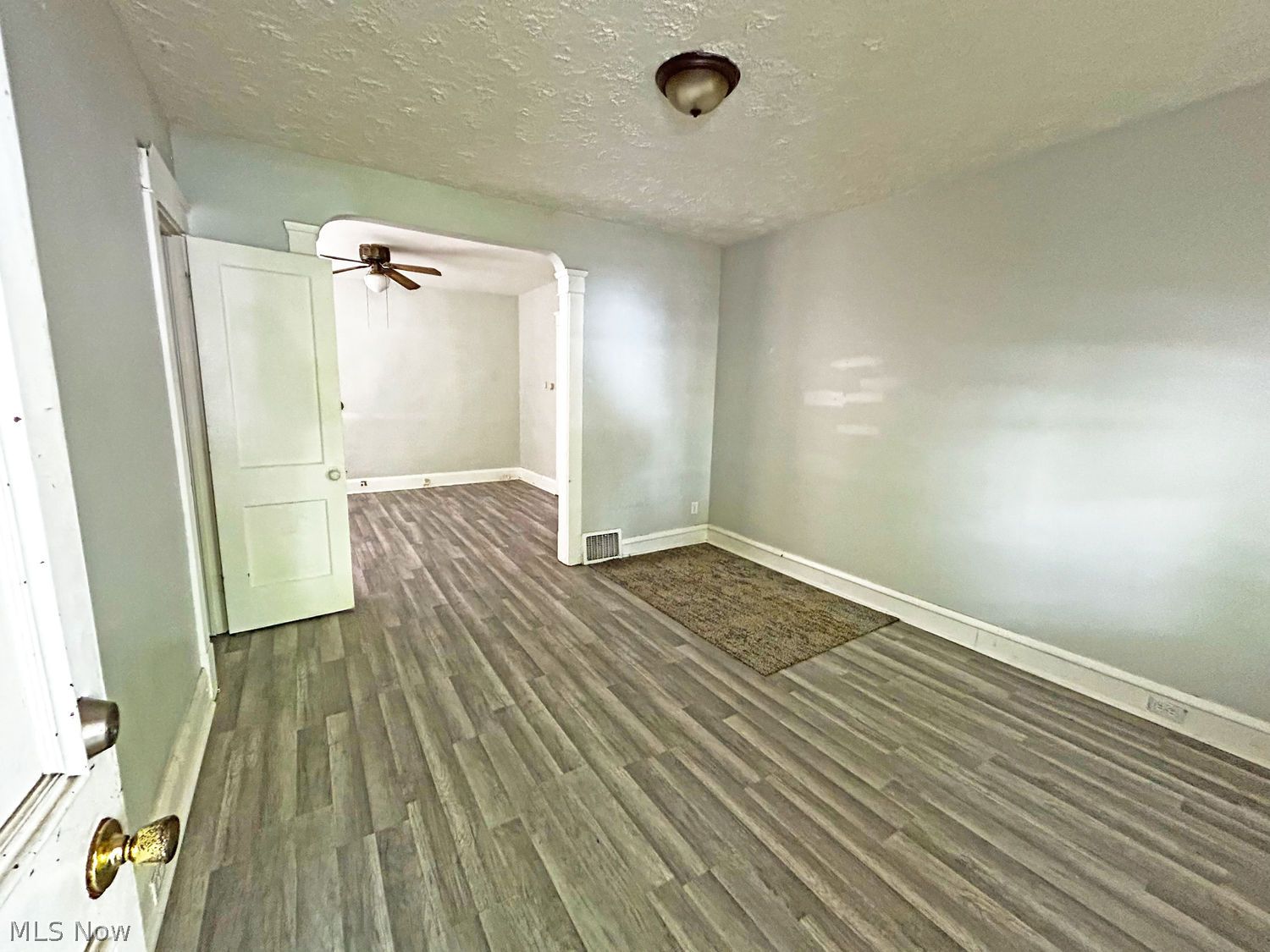 3329 W 99th Street Cleveland OH 44102