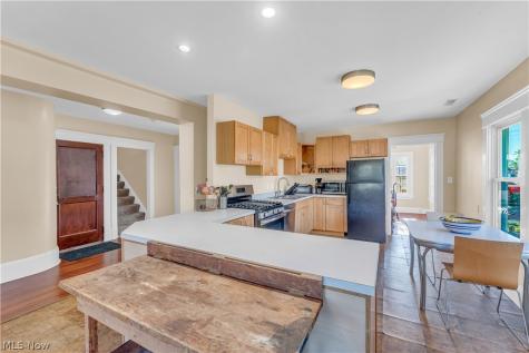 1949 W 54th Street Cleveland OH 44102
