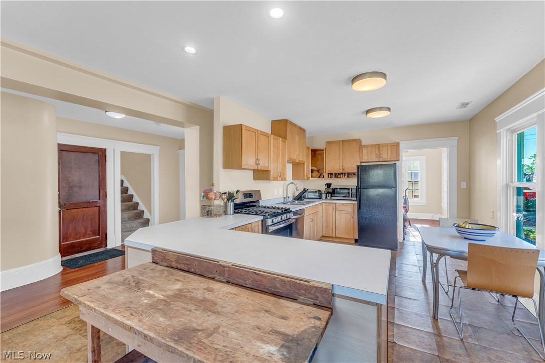 1949 W 54th Street Cleveland OH 44102