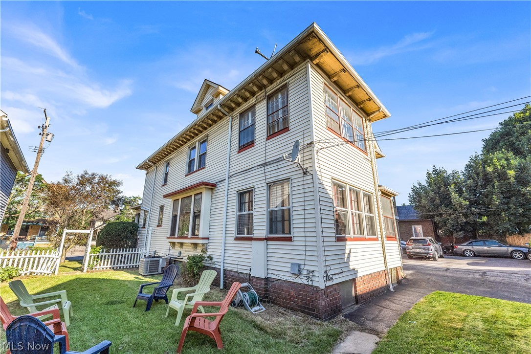 1949 W 54th Street Cleveland OH 44102