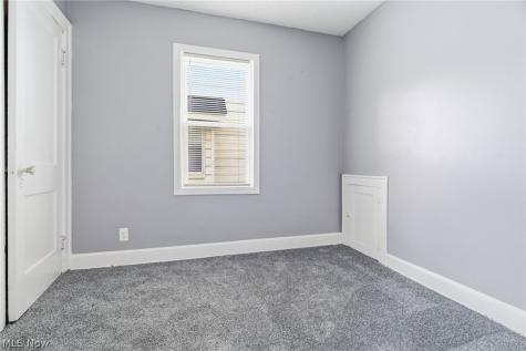 491-493 Delmar Avenue Akron OH 44310