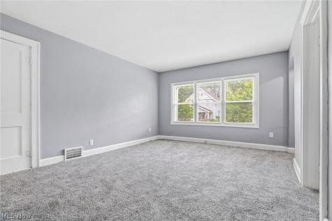 491-493 Delmar Avenue Akron OH 44310