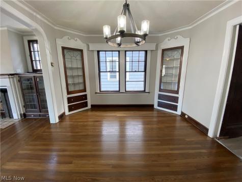 9327 Clifton Boulevard Cleveland OH 44102