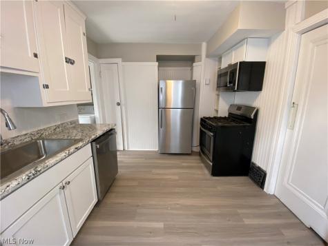 9327 Clifton Boulevard Cleveland OH 44102
