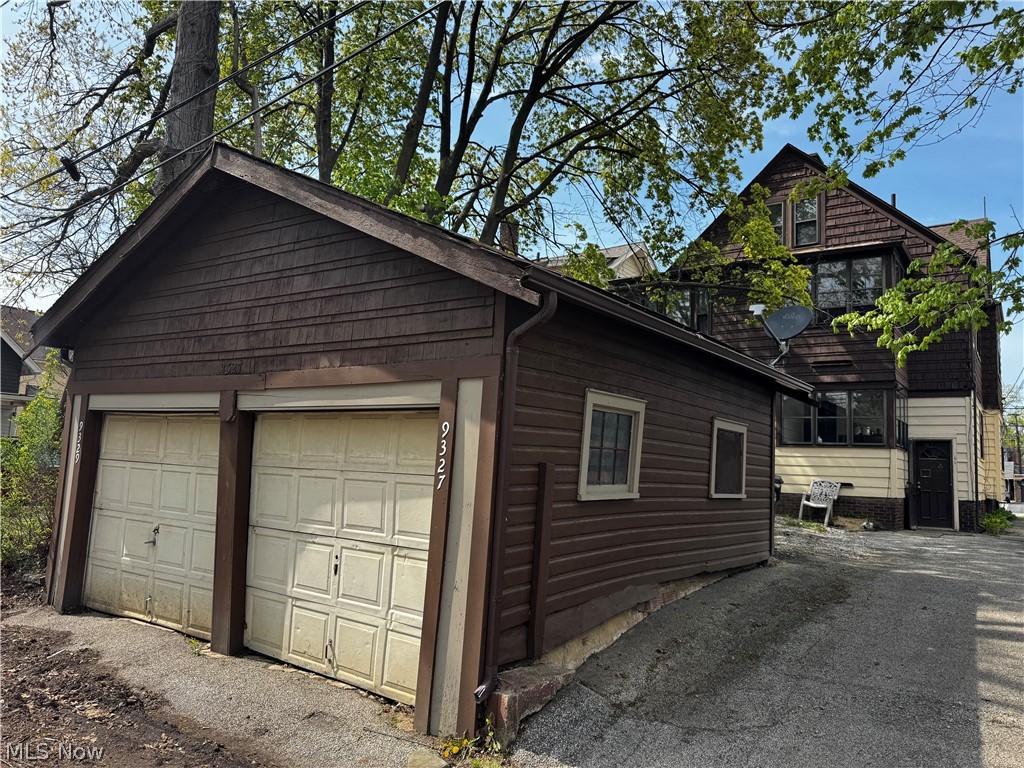 9327 Clifton Boulevard Cleveland OH 44102