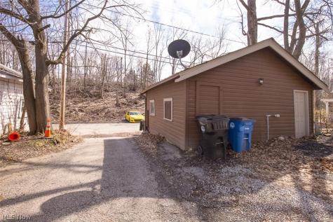 9327 Clifton Boulevard Cleveland OH 44102