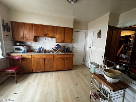 9327 Clifton Boulevard Cleveland OH 44102