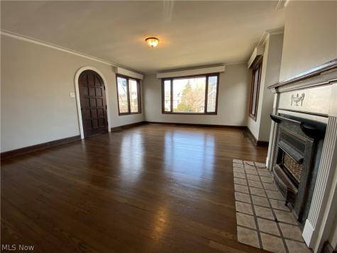 9327 Clifton Boulevard Cleveland OH 44102