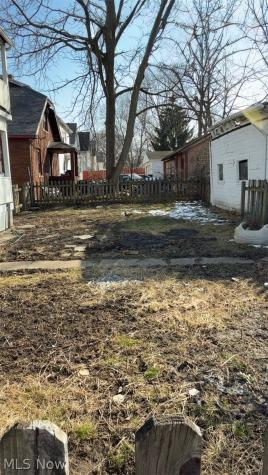 4615 Henritze Avenue Cleveland OH 44109