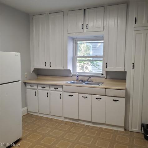 82 Aqueduct Street Akron OH 44303