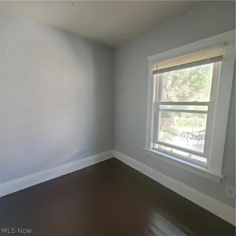 82 Aqueduct Street Akron OH 44303