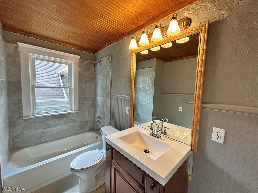 3763 E 151st Street Cleveland OH 44128