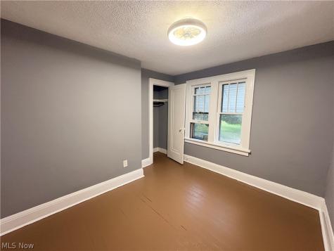 1248 Pondview Akron OH 44305