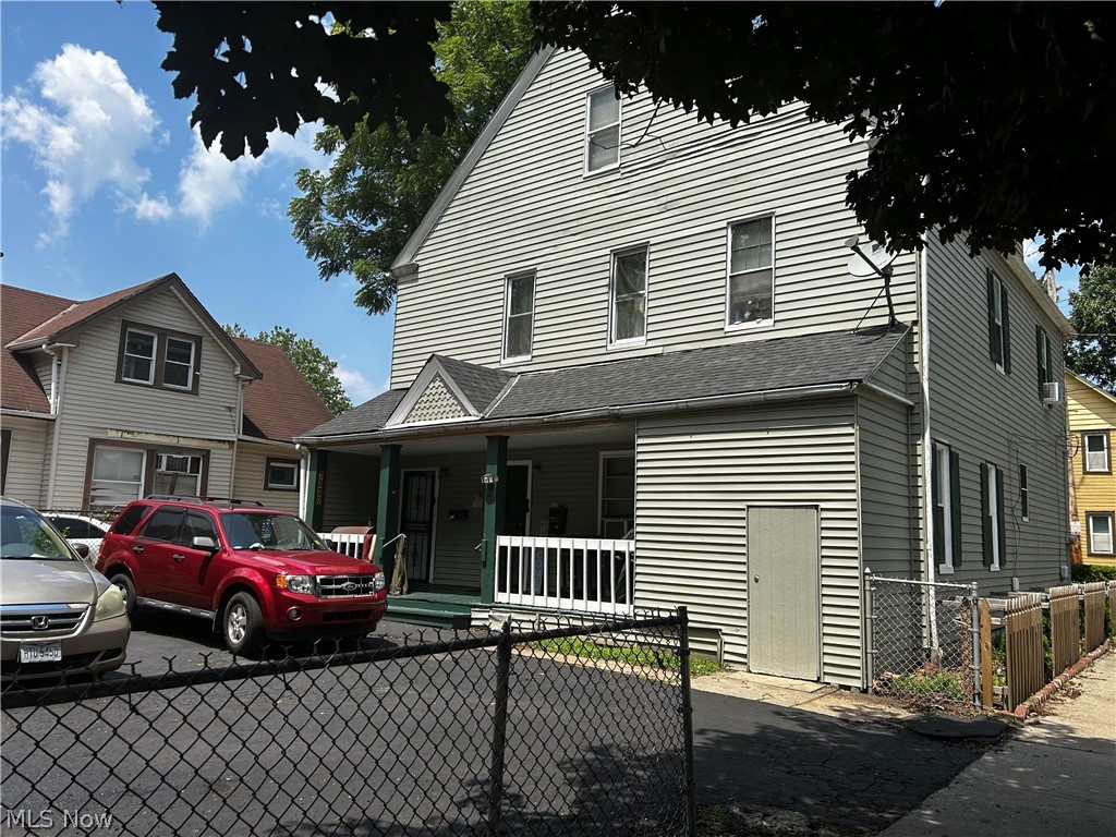 7320 Covert Avenue Cleveland OH 44105