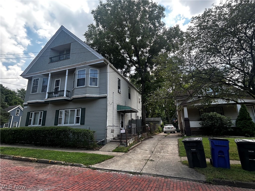 7320 Covert Avenue Cleveland OH 44105