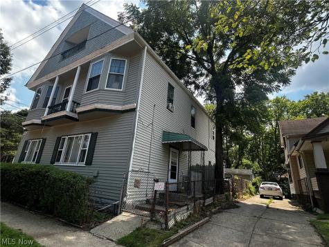 7320 Covert Avenue Cleveland OH 44105