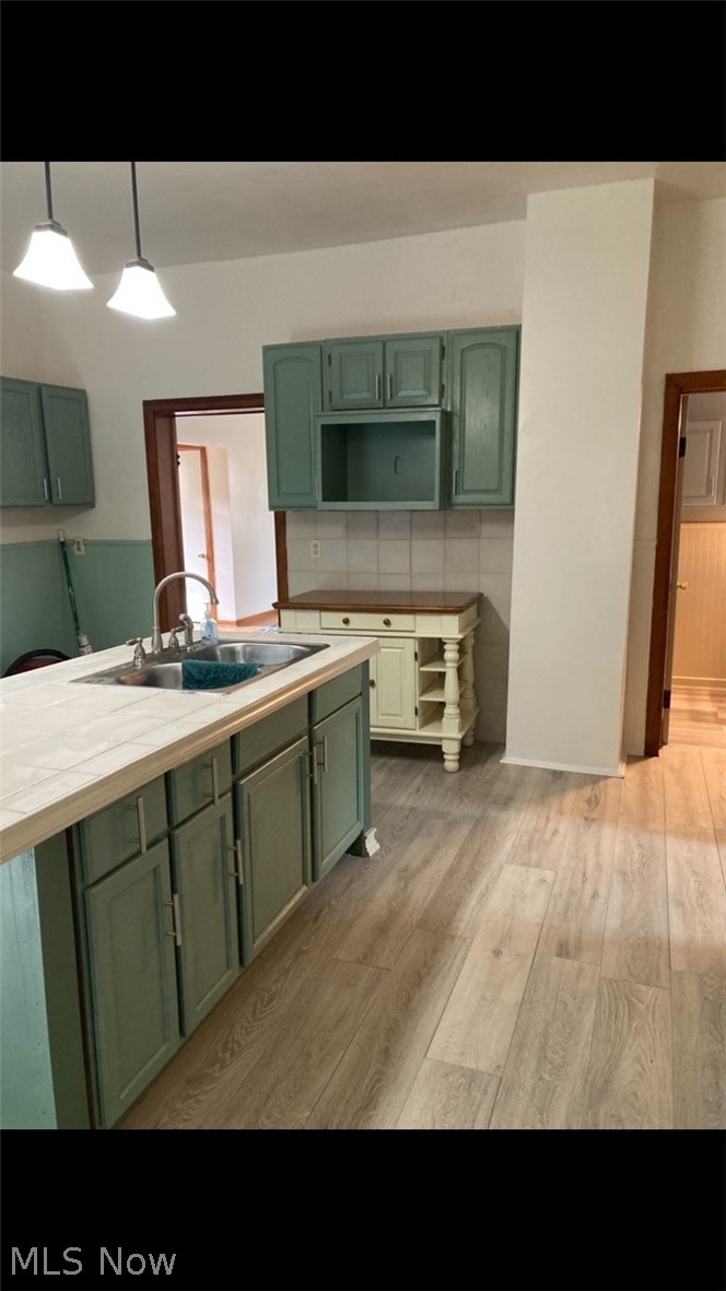 7320 Covert Avenue Cleveland OH 44105