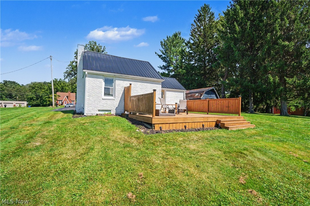 9248 Woodworth Road North Lima OH 44452
