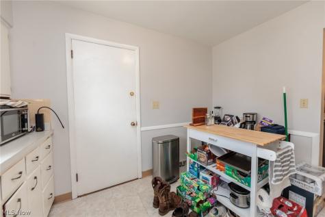 3284-3290 Hudson Drive Cuyahoga Falls OH 44221