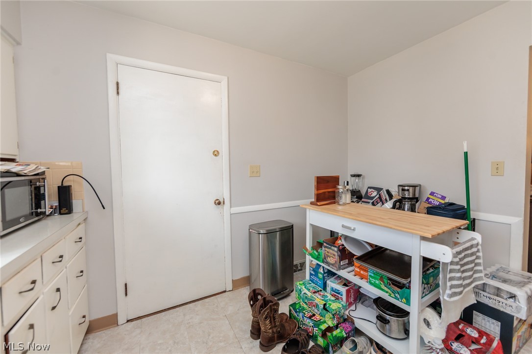 3284-3290 Hudson Drive Cuyahoga Falls OH 44221