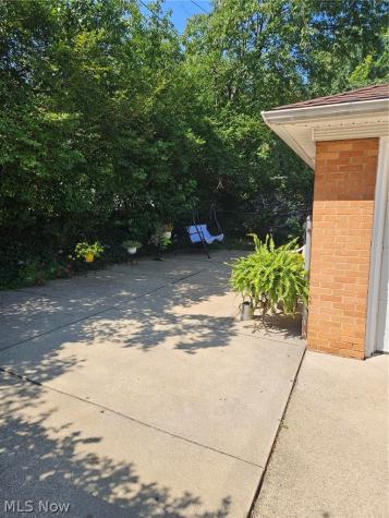 6003 Belmere Drive Parma OH 44129