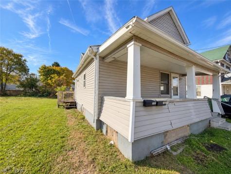 140 14th Street NW Barberton OH 44203