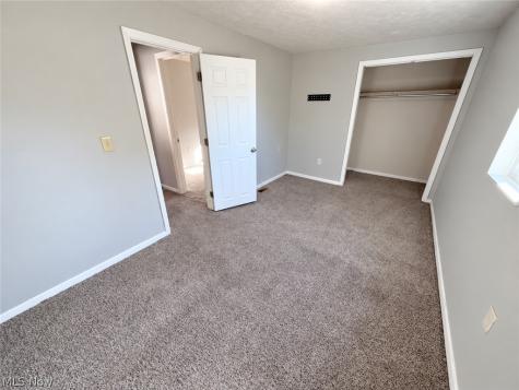 140 14th Street NW Barberton OH 44203