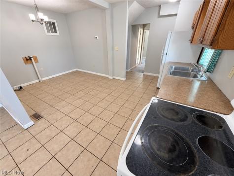 140 14th Street NW Barberton OH 44203