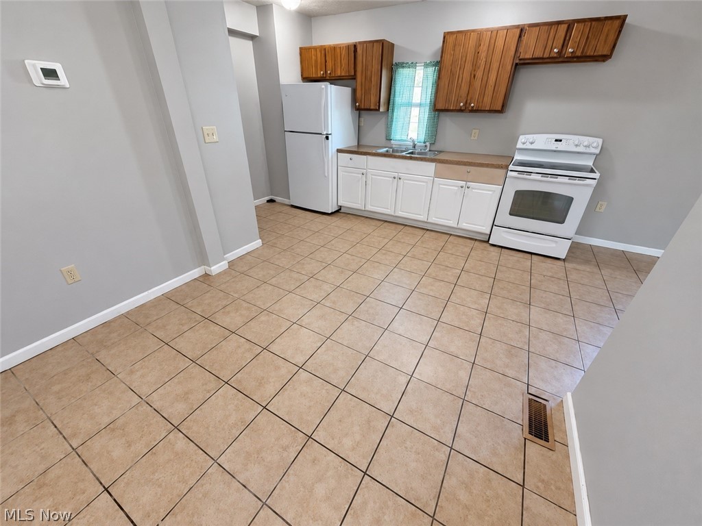 140 14th Street NW Barberton OH 44203