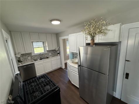 1807-1809 Grant Avenue Cuyahoga Falls OH 44223