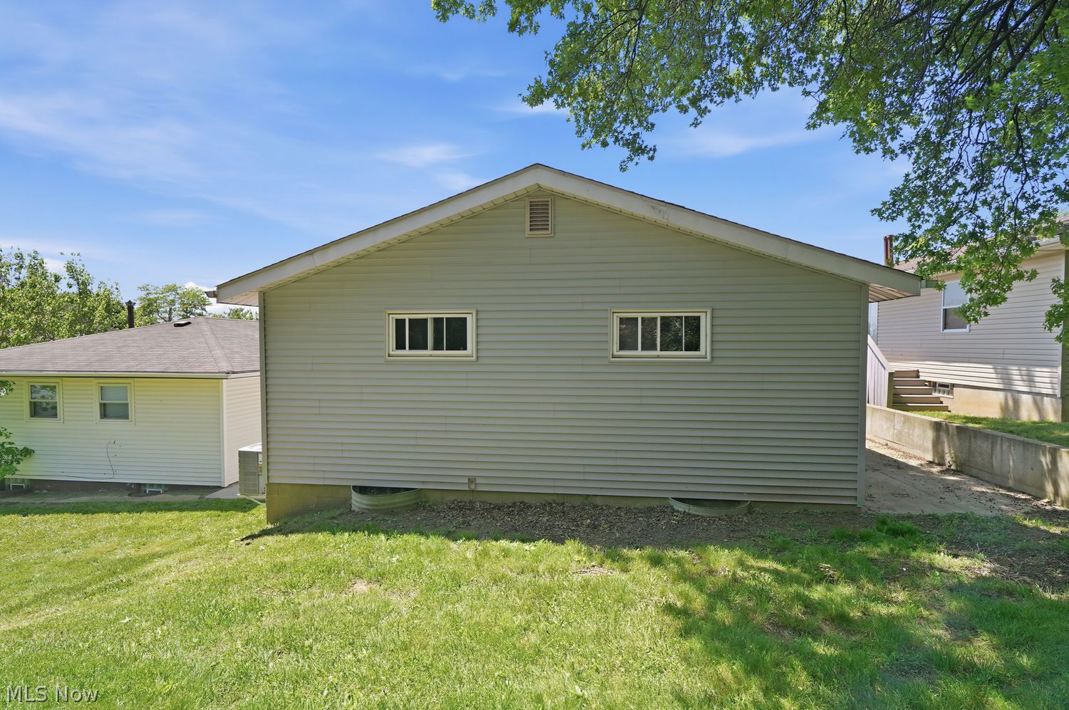 611 - 613 Fulmer Avenue Akron OH 44312