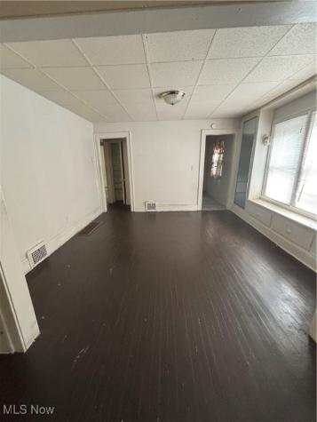 3661 E 146th Street Cleveland OH 44120