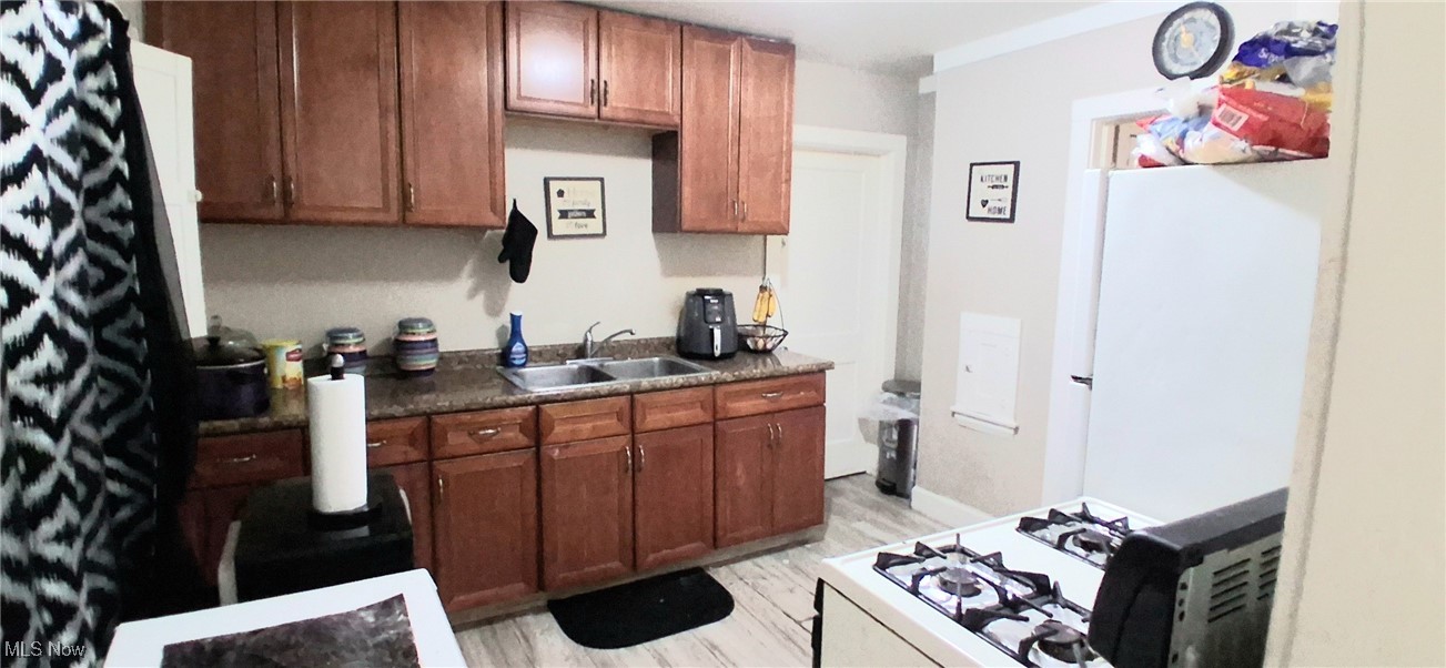 7501 Brinsmade Avenue Cleveland OH 44102