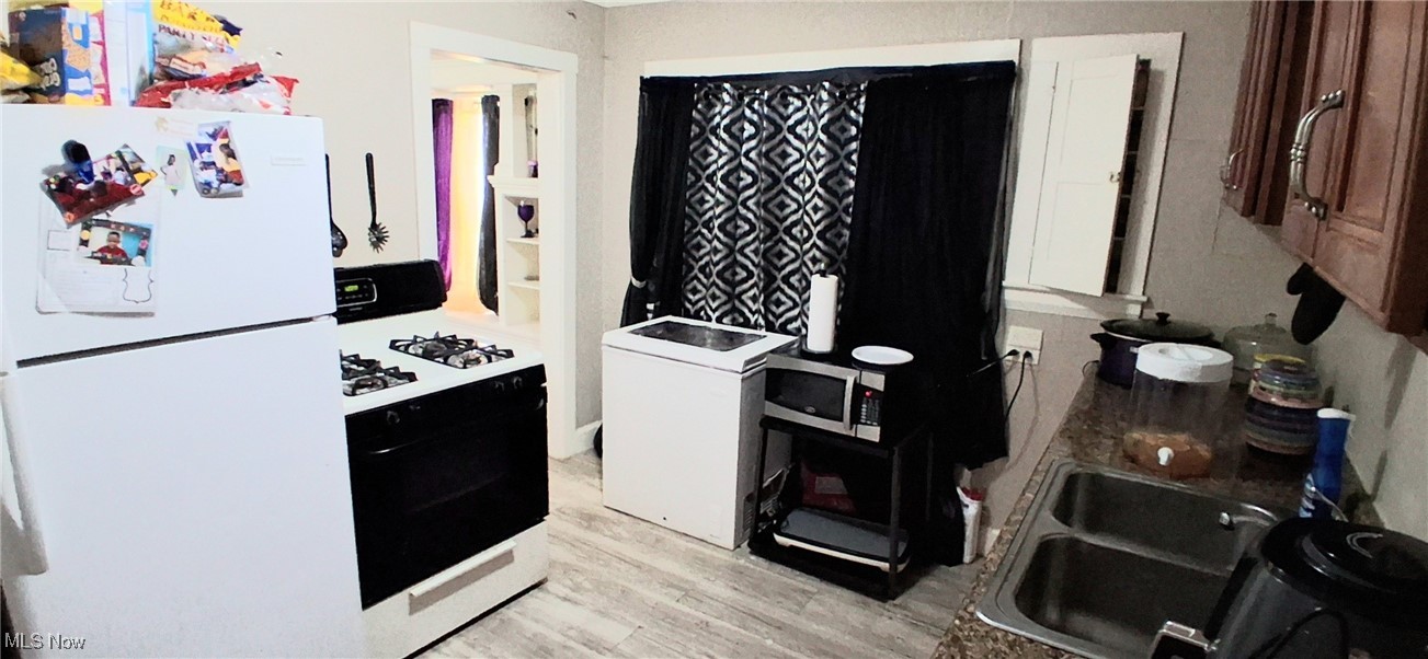 7501 Brinsmade Avenue Cleveland OH 44102