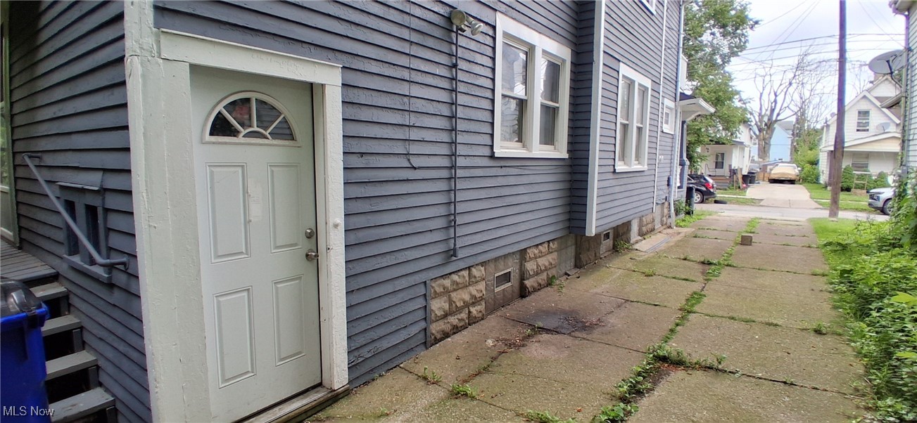 7501 Brinsmade Avenue Cleveland OH 44102