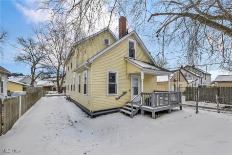 3124 W 11th Place Cleveland OH 44109