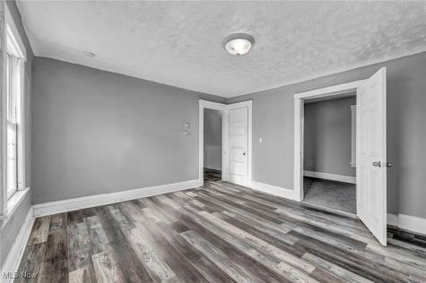 3124 W 11th Place Cleveland OH 44109