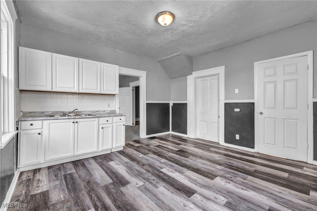 3124 W 11th Place Cleveland OH 44109