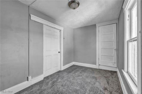 3124 W 11th Place Cleveland OH 44109