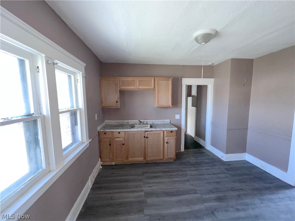 4291 E 114th Street Cleveland OH 44105