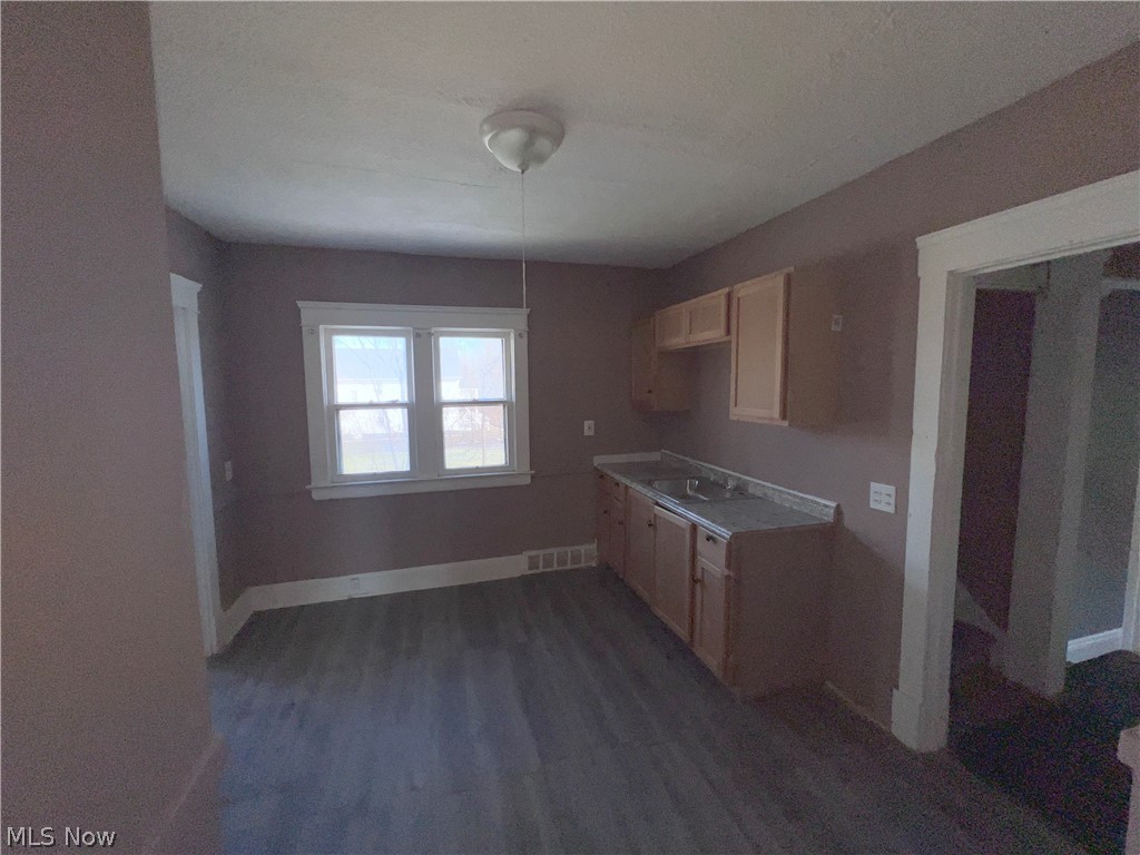 4291 E 114th Street Cleveland OH 44105