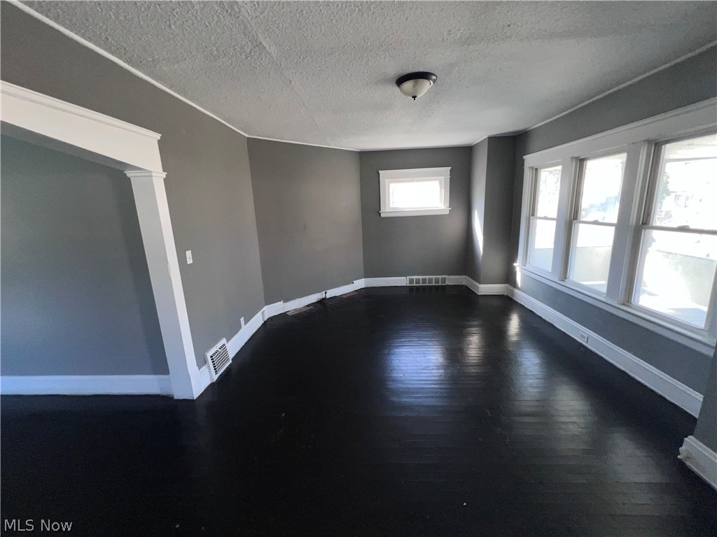 4291 E 114th Street Cleveland OH 44105