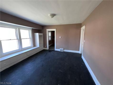 4291 E 114th Street Cleveland OH 44105
