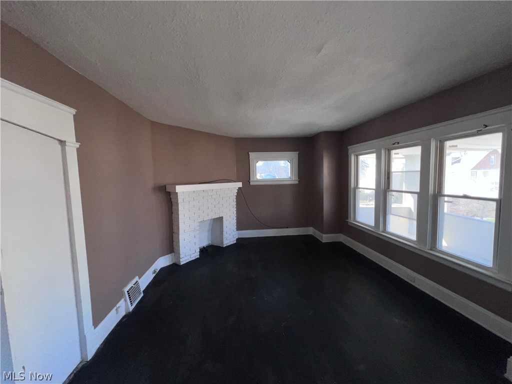4291 E 114th Street Cleveland OH 44105