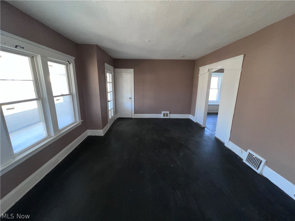 4291 E 114th Street Cleveland OH 44105
