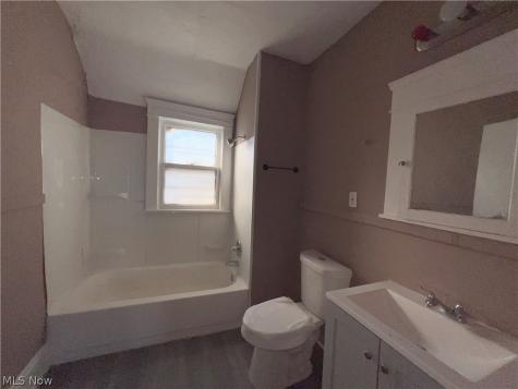 4291 E 114th Street Cleveland OH 44105