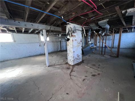 4291 E 114th Street Cleveland OH 44105