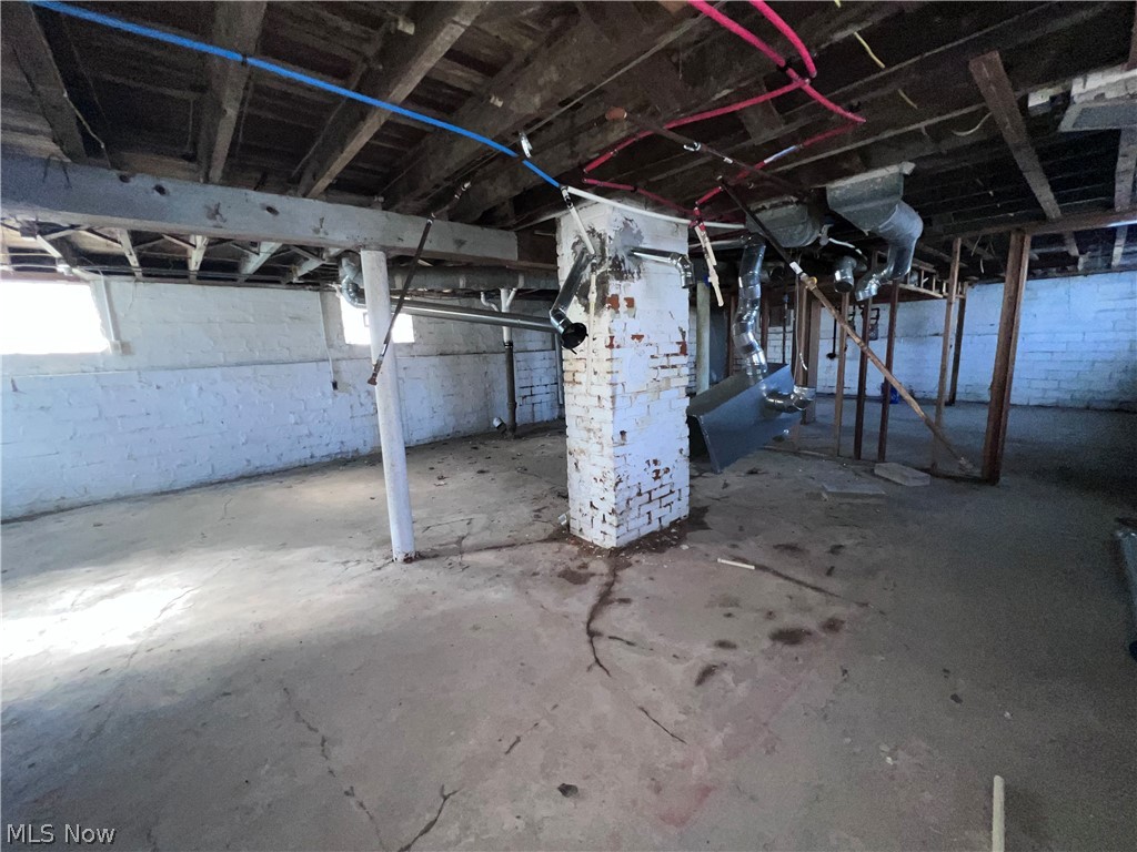 4291 E 114th Street Cleveland OH 44105