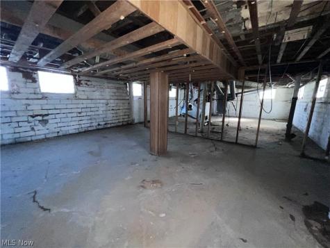 4291 E 114th Street Cleveland OH 44105